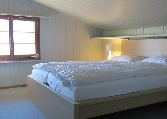 Berghaus Obergmeind Tschappina